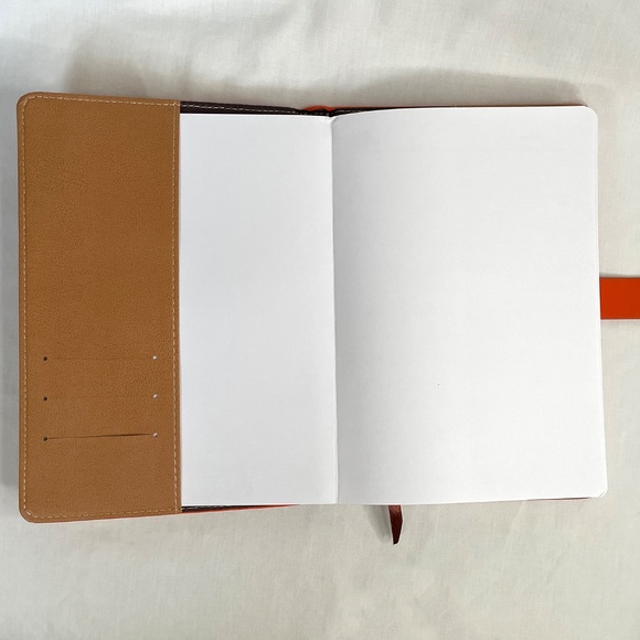Hermes VIP Orange Notebook with Pen - Picture 5 of 11